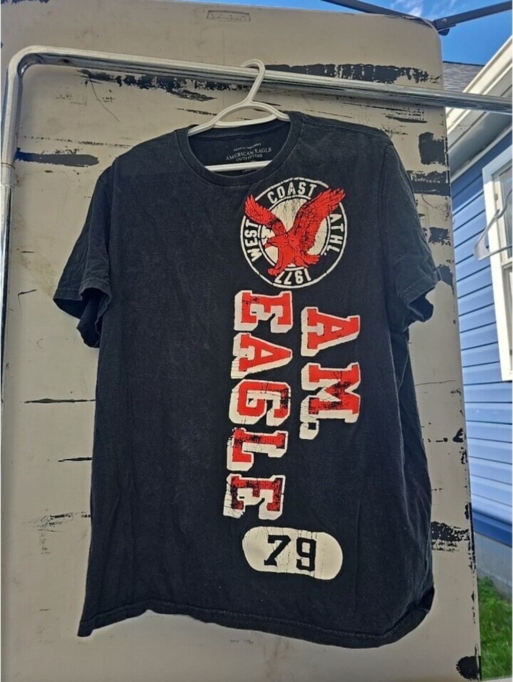 American Eagle Shirt Mens XXL  Black Red Athletic Fit Short Sleeve Cotton
